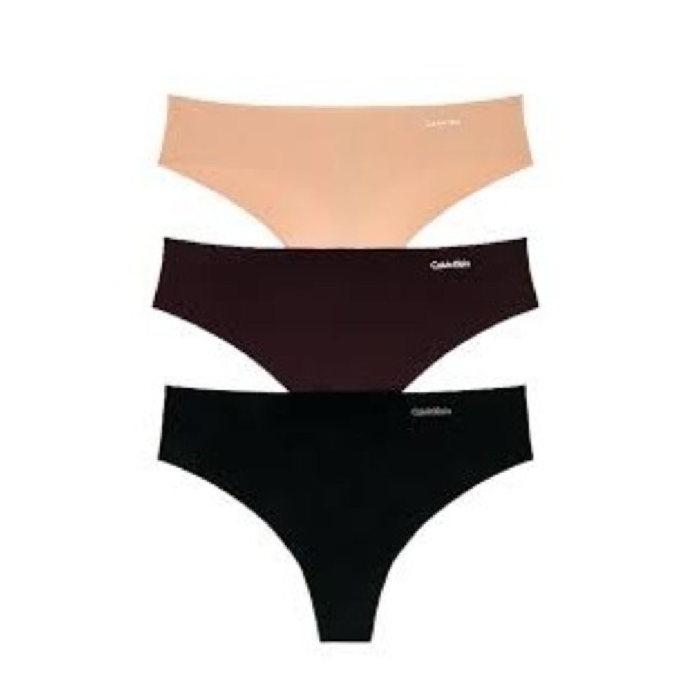 Calvin Klein Underwear 2 Pack Thong in Light Caramel, Power Plum, & Black